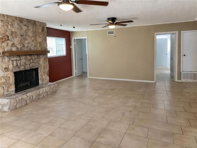 735 Chase Dr, Corpus Christi, TX 78412