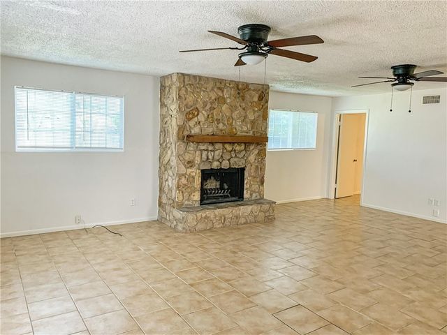 735 Chase Dr, Corpus Christi, TX 78412