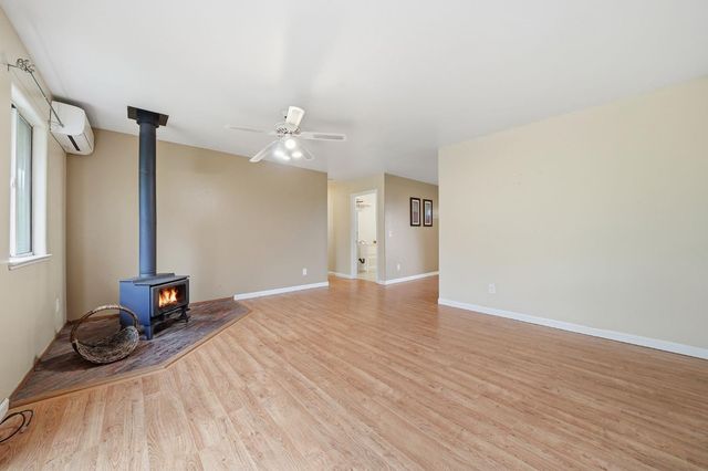 7571 Westhill Rd, Valley Springs, CA 95252