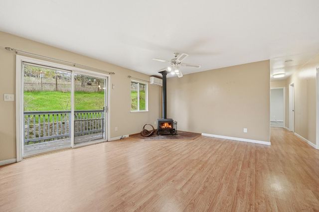 7571 Westhill Rd, Valley Springs, CA 95252