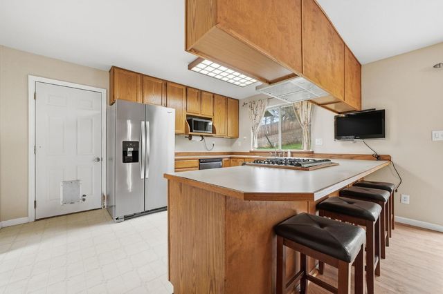 7571 Westhill Rd, Valley Springs, CA 95252