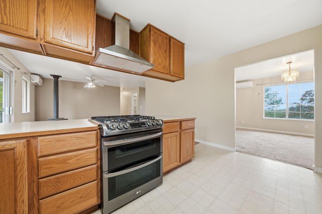 7571 Westhill Rd, Valley Springs, CA 95252