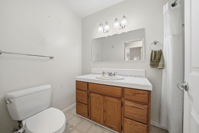 7571 Westhill Rd, Valley Springs, CA 95252