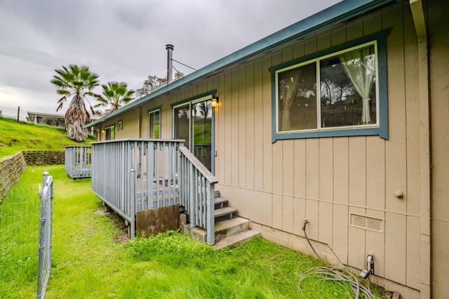 7571 Westhill Rd, Valley Springs, CA 95252