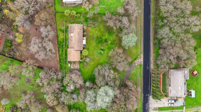 7571 Westhill Rd, Valley Springs, CA 95252