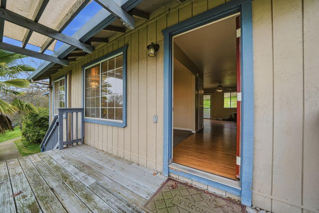 7571 Westhill Rd, Valley Springs, CA 95252