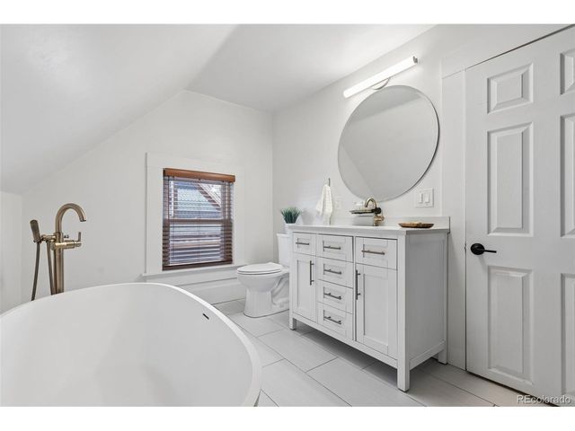 1812 W Pikes Peak Ave, Colorado Springs, CO 80904