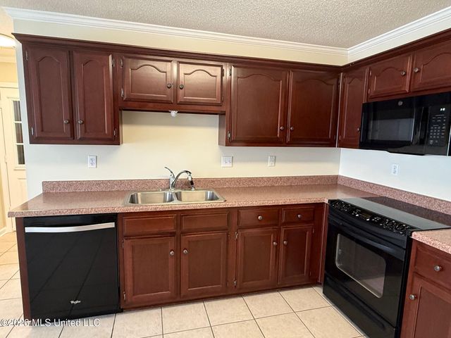 6309 Cheyenne Drive, Olive Branch, MS 38654