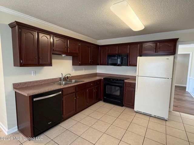 6309 Cheyenne Drive, Olive Branch, MS 38654