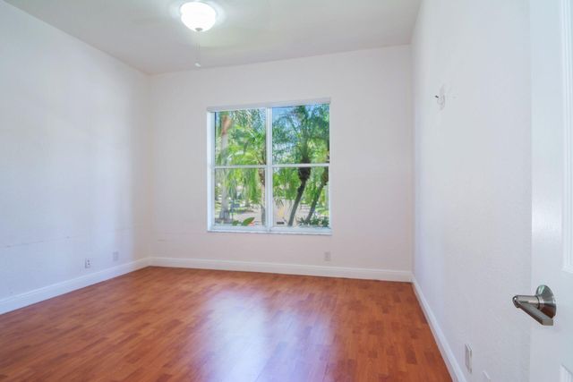 2002 Schooner Lane, Weston, FL 33327