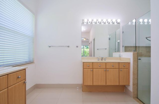 2002 Schooner Lane, Weston, FL 33327