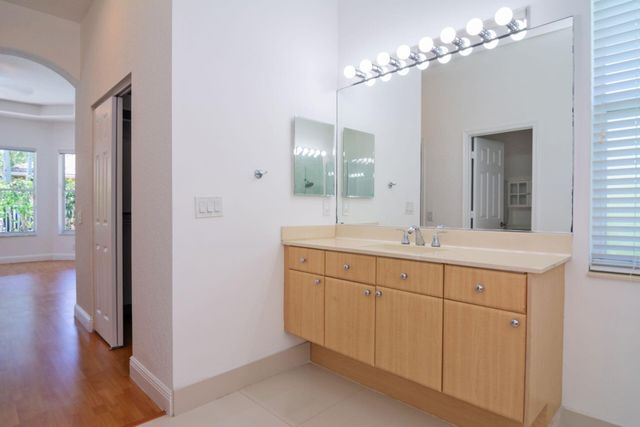 2002 Schooner Lane, Weston, FL 33327