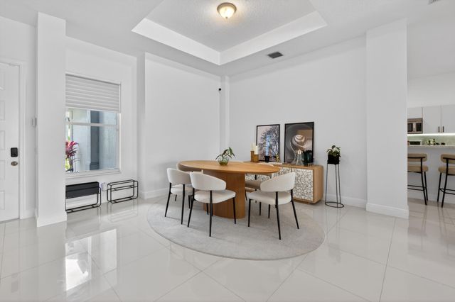 2002 Schooner Lane, Weston, FL 33327