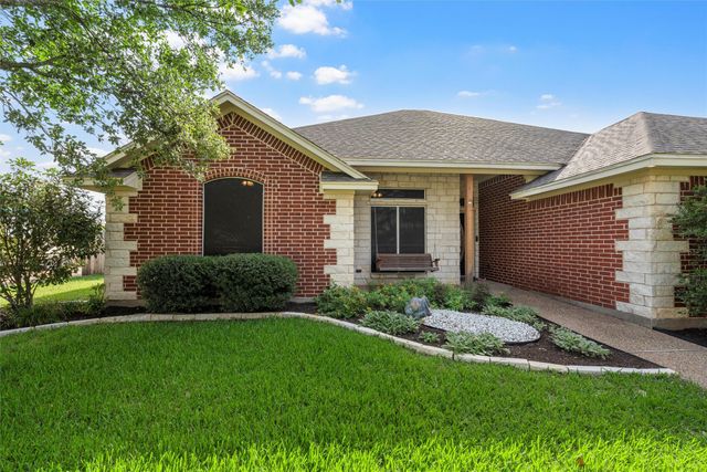 525 Rio Bonito Drive, Robinson, TX 76706