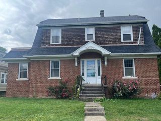 4473 N 100th STREET, Wauwatosa, WI 53225