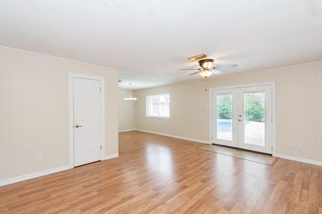 505 S Downing Road, Angleton, TX 77515