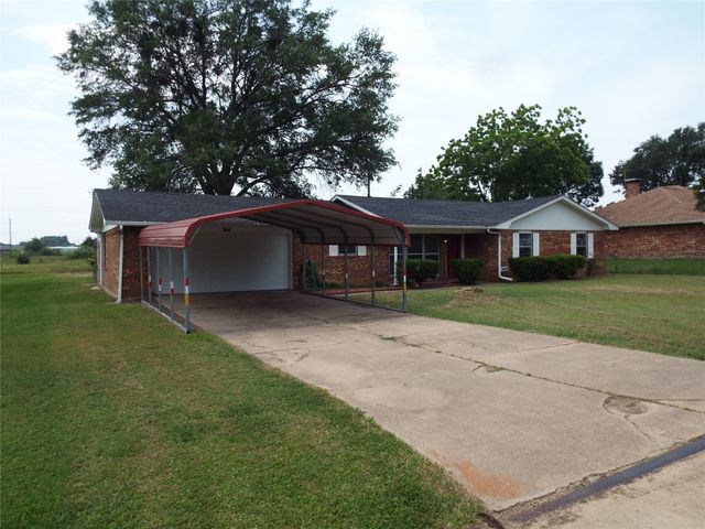 111 Waldman Drive, Gun Barrel City, TX 75156