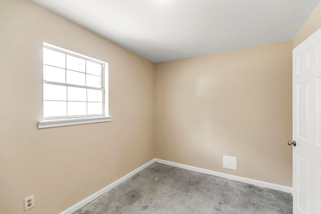 404 Summerrain Terrace, Dothan, AL 36303