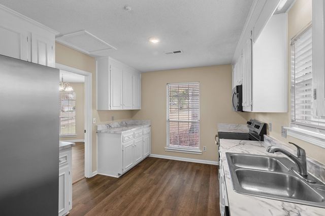 404 Summerrain Terrace, Dothan, AL 36303