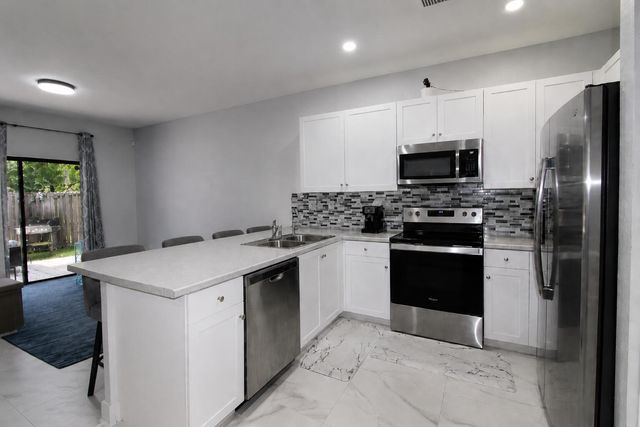 5437 NW 27TH Court, Margate, FL 33063