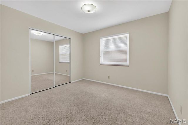 63 Lincord Drive, St Louis, MO 63128