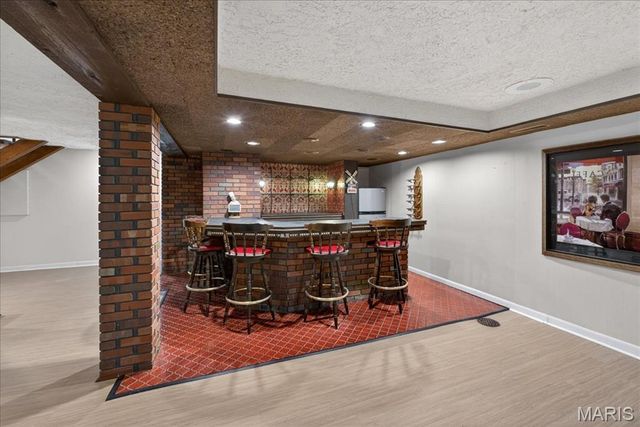 63 Lincord Drive, St Louis, MO 63128