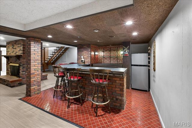 63 Lincord Drive, St Louis, MO 63128