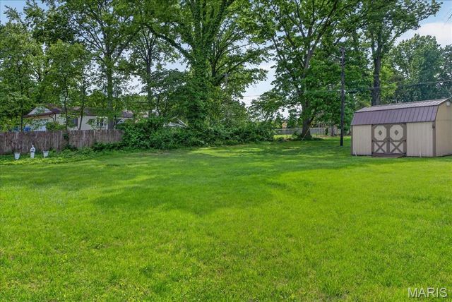 63 Lincord Drive, St Louis, MO 63128