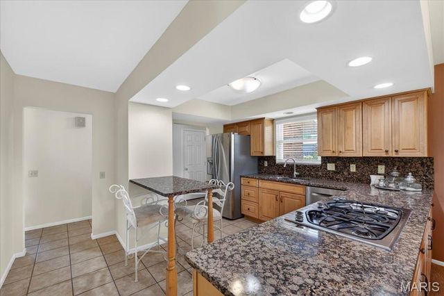 63 Lincord Drive, St Louis, MO 63128