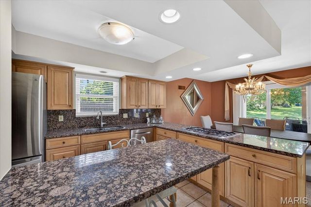 63 Lincord Drive, St Louis, MO 63128