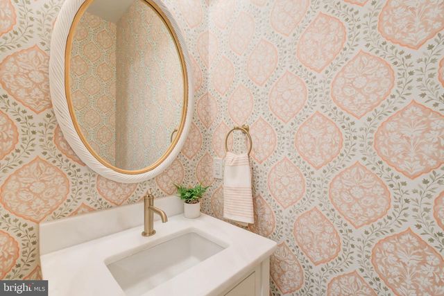 153 NORTH CAROLINA AVE SE, Washington, DC 20003