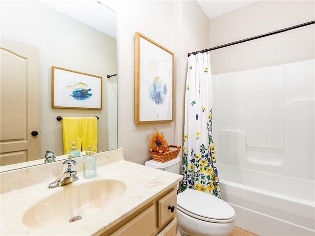 4729 SW Soldier Drive, Lee's Summit, MO 64082