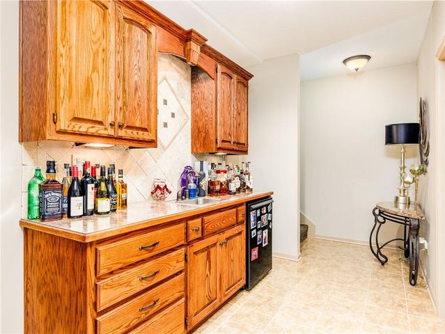 4729 SW Soldier Drive, Lee's Summit, MO 64082