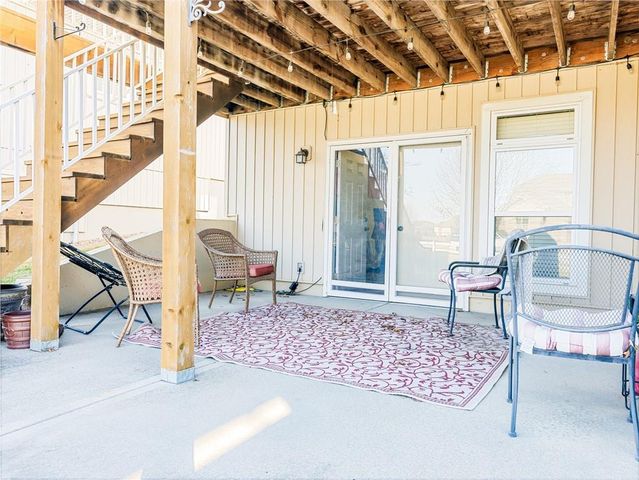 4729 SW Soldier Drive, Lee's Summit, MO 64082