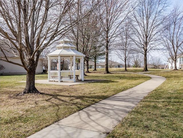 4729 SW Soldier Drive, Lee's Summit, MO 64082