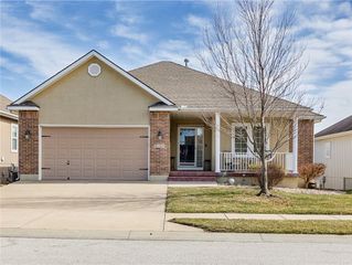 4729 SW Soldier Drive, Lee's Summit, MO 64082