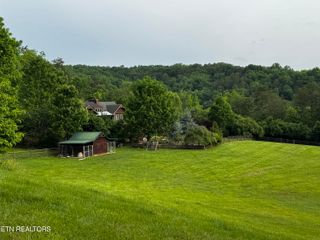 1309 Licklog Hollow Rd, Sevierville, TN 37876