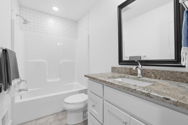 8352 Vinewood Point, Texas Twp, MI 49071