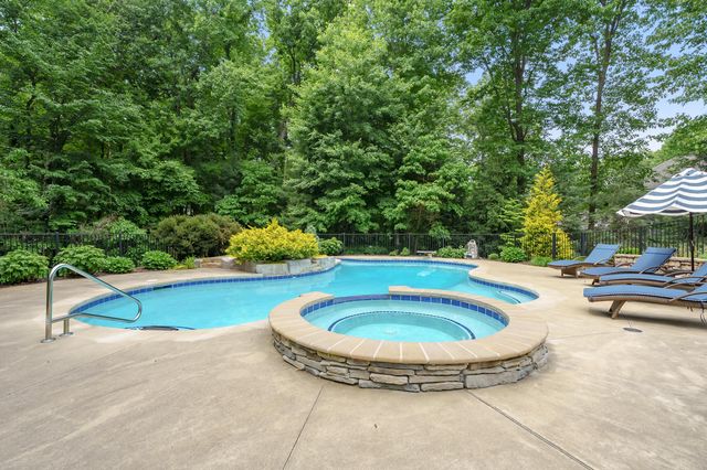8352 Vinewood Point, Texas Twp, MI 49071