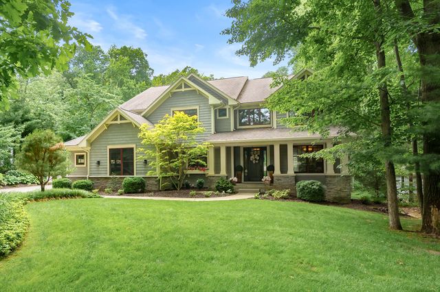 8352 Vinewood Point, Texas Twp, MI 49071