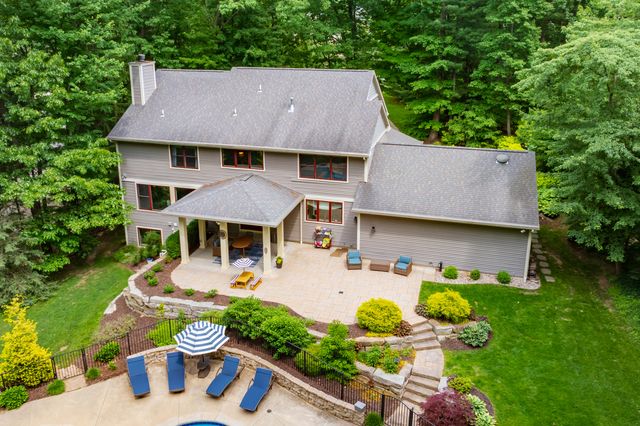 8352 Vinewood Point, Texas Twp, MI 49071
