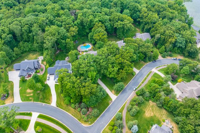8352 Vinewood Point, Texas Twp, MI 49071