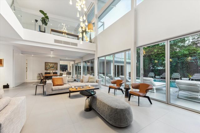 2169 University Boulevard, Houston, TX 77030