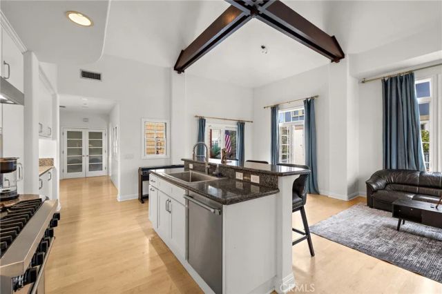 2741 Bungalow, Corona Del Mar, CA 92625