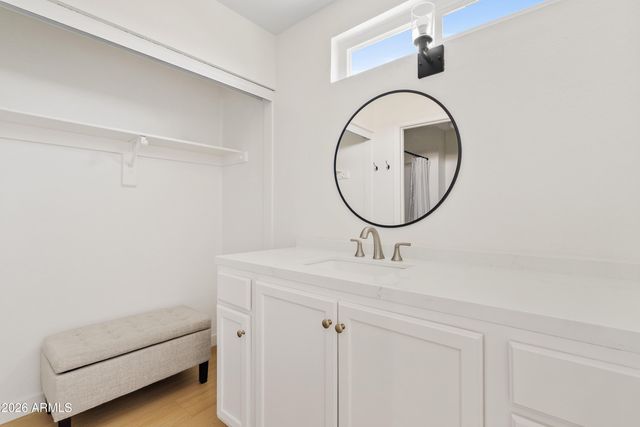 3959 W WHISPERING WIND Drive, Glendale, AZ 85310