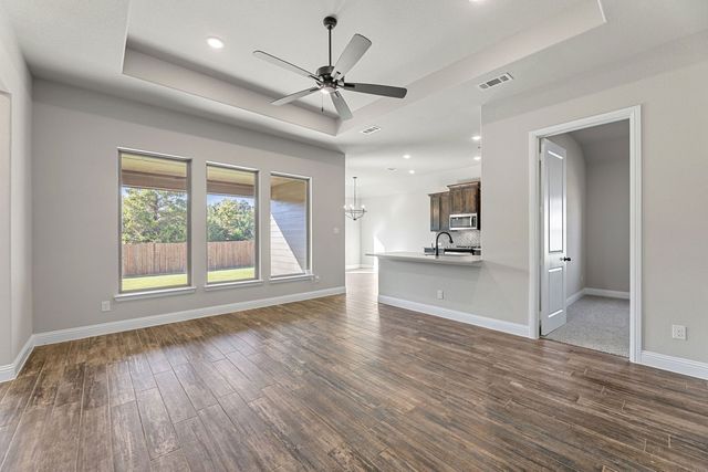 2106 Briarwood Drive, Bridgeport, TX 76426