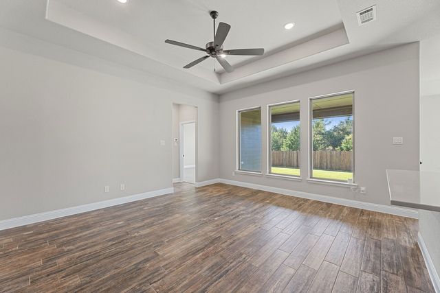 2106 Briarwood Drive, Bridgeport, TX 76426