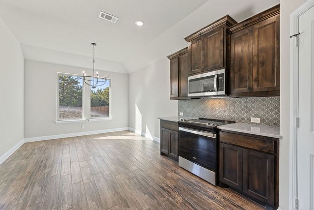 2106 Briarwood Drive, Bridgeport, TX 76426