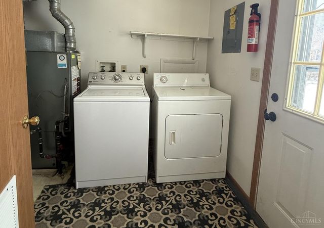 2104 Grand Avenue, Middletown, OH 45044