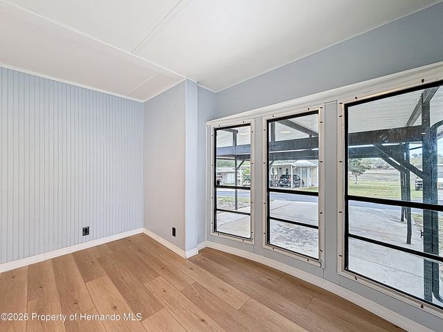 9569 Gray Fox Drive, Weeki Wachee, FL 34613